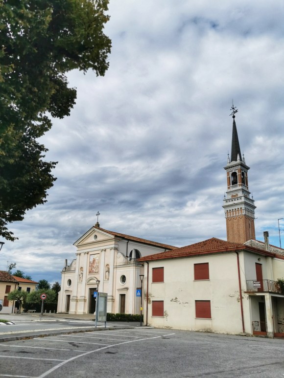 CUCCIOLODiRUSPA | La chiesa di Campo San Martino